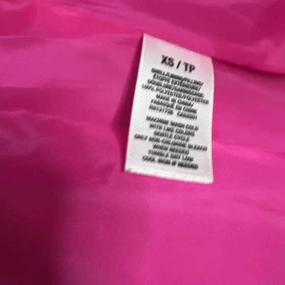 Aeropostale Women’s Size XS Black Pink Puffer Vest - Picture 8 of 10